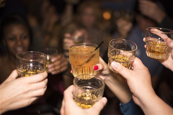 Enjoy a Whiskey Trail with friends!